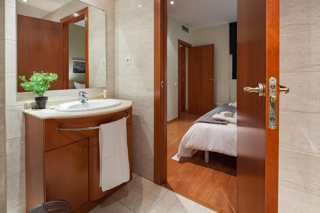Habitat Apartments Carders Barcelona Bilik gambar